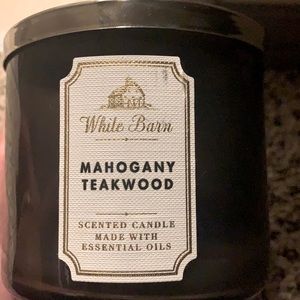 Mahogany teakwood candle